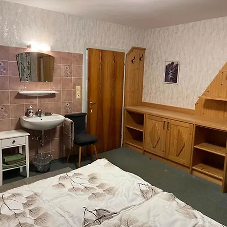 Holiday home In Lengdorf Near Slopes, Cleaning Included Niedernsill